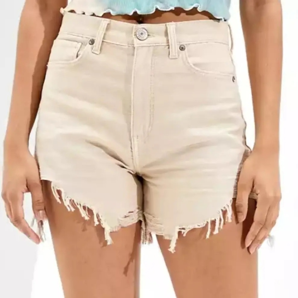 NWT American Eagle Beige Denim Highest Waist MOM Shorts Size 2 (26)